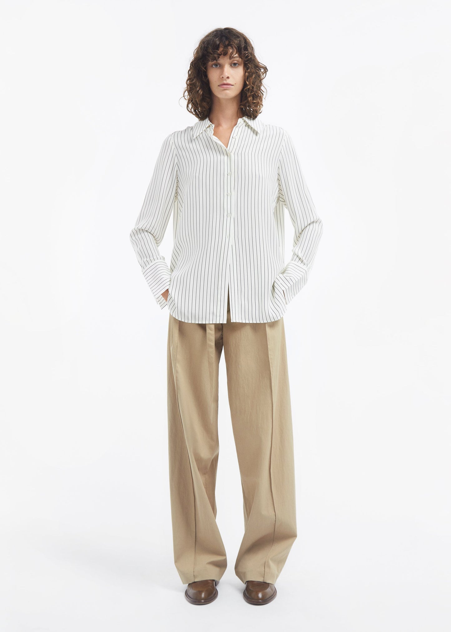 Collared Button Down Shirt in Silk - Stripe - Image 15