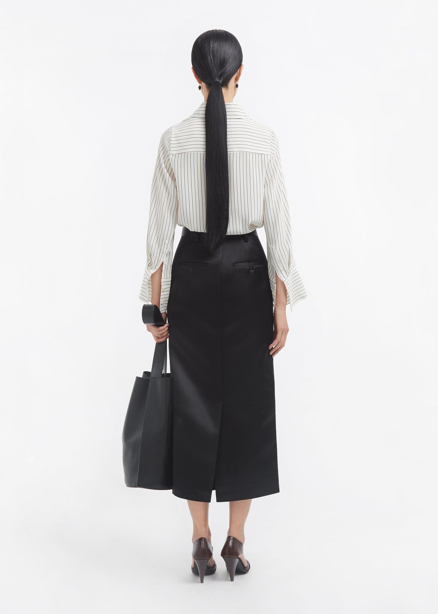 Fitted Classic Shirt in Silk - Stripe - Image 10