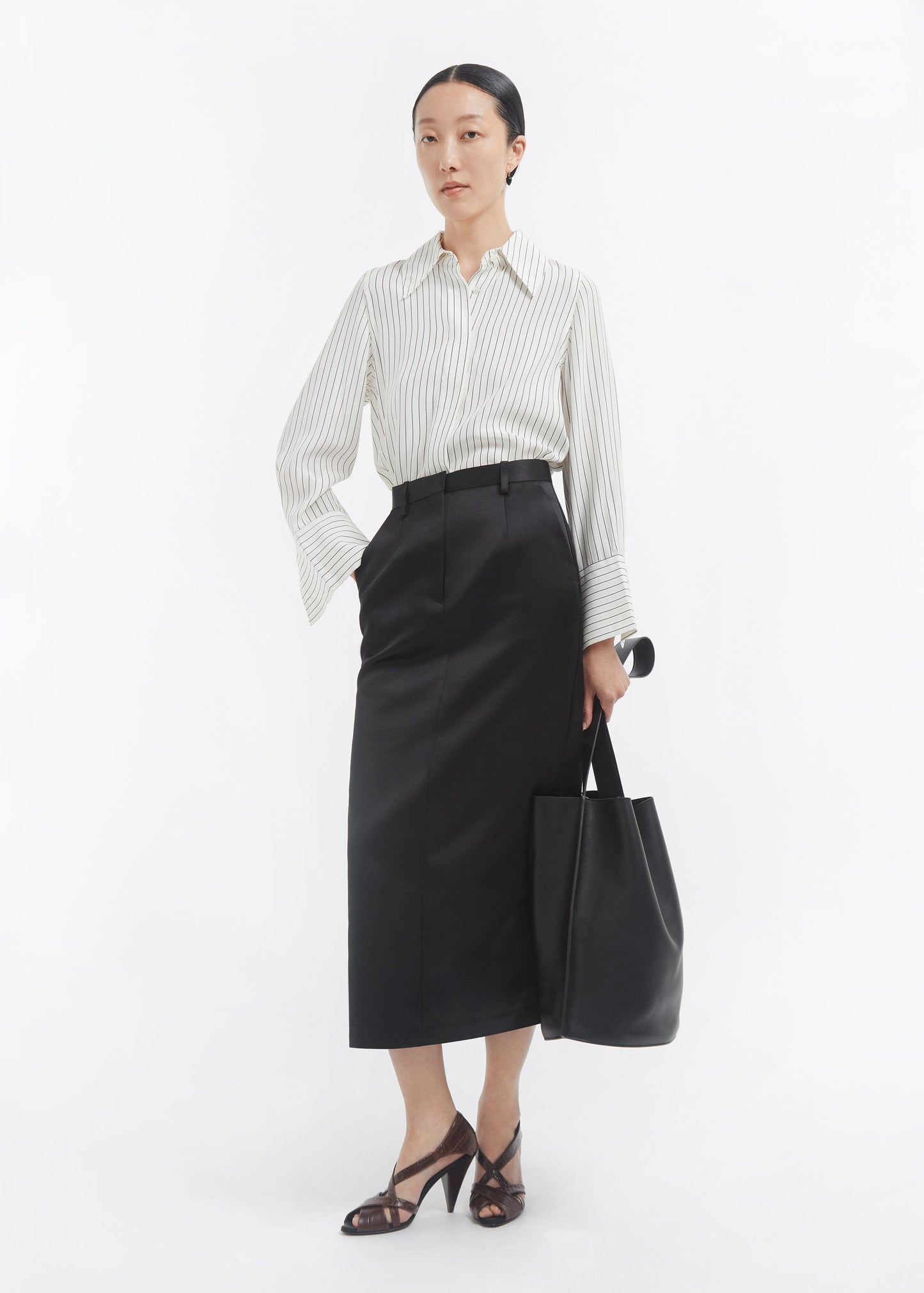 Fitted Classic Shirt in Silk - Stripe - Image 11