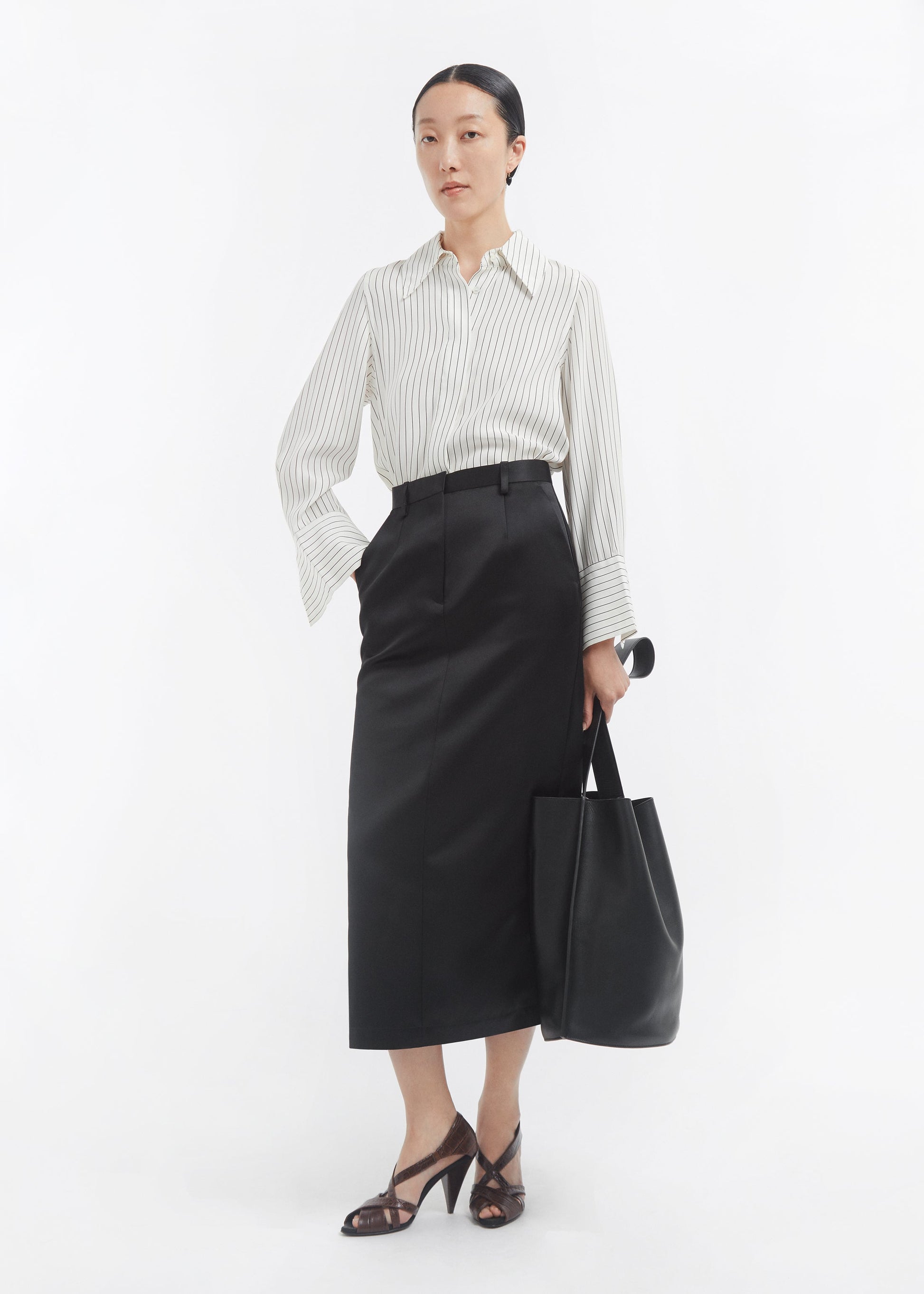 Fitted Classic Shirt in Silk - Stripe - Image 11