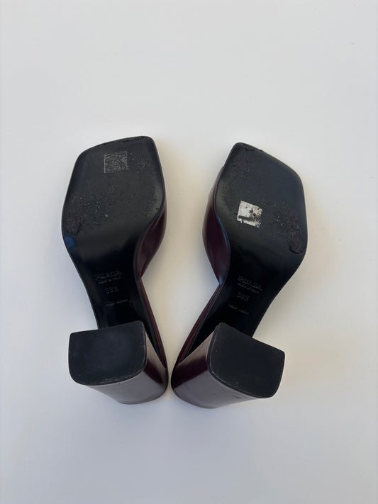 Prada 1990s burgundy block sandal chain heels (EU 38,5 / US 8)